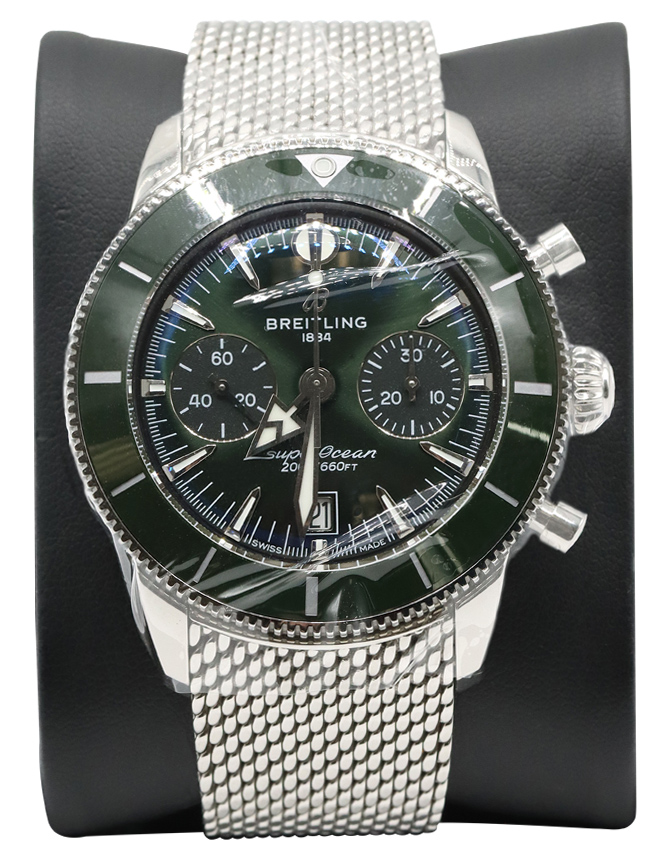 Bentley Diamond - Breitling Superocean Heritage B01 Chrono